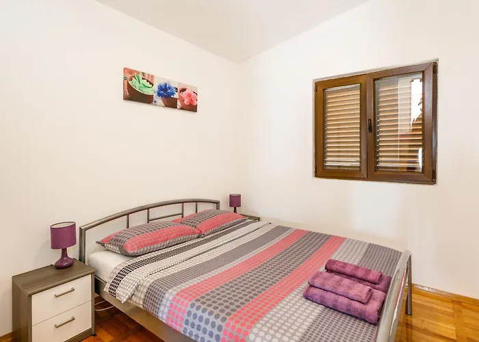 With Parking Space Pinezici, Krk - 24610 Apartment