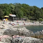 With Parking Space Pinezici, Krk - 24610 Apartman