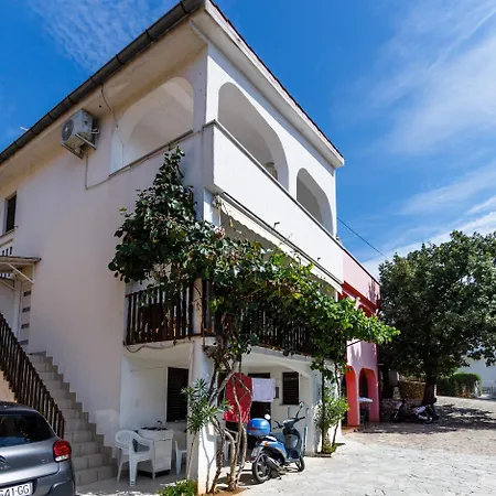 With Parking Space Pinezici, Krk - 24610 Vrh (Krk)